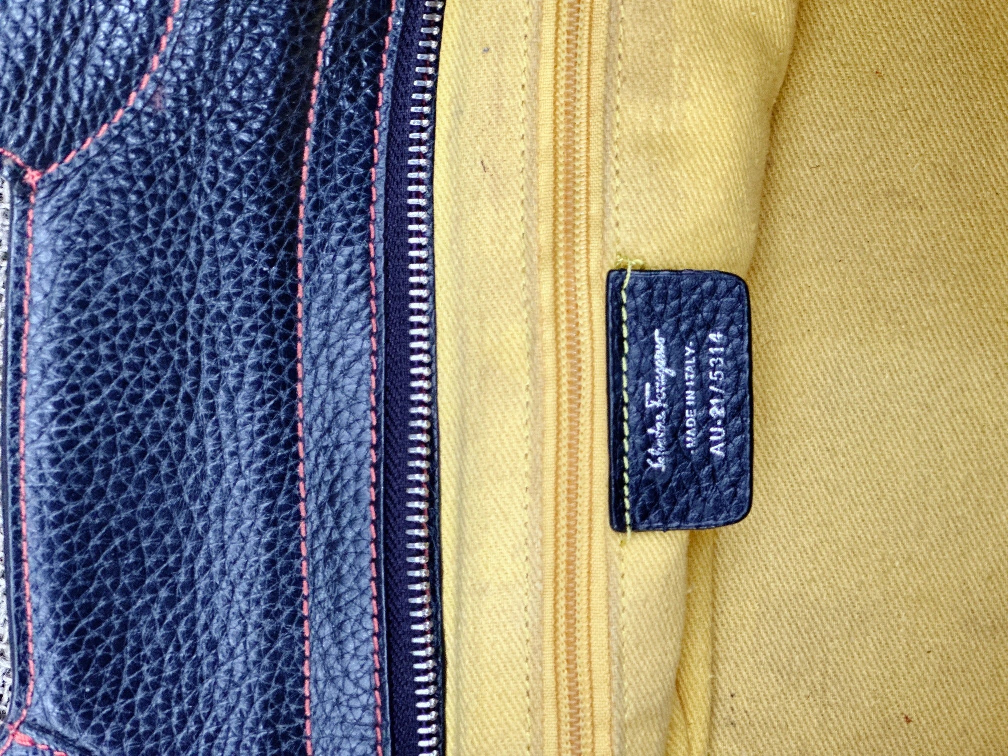 Salvatore Ferragamo – torebka kuferek do ręki lub na ramię | stan idealny | 100% skóra naturalna