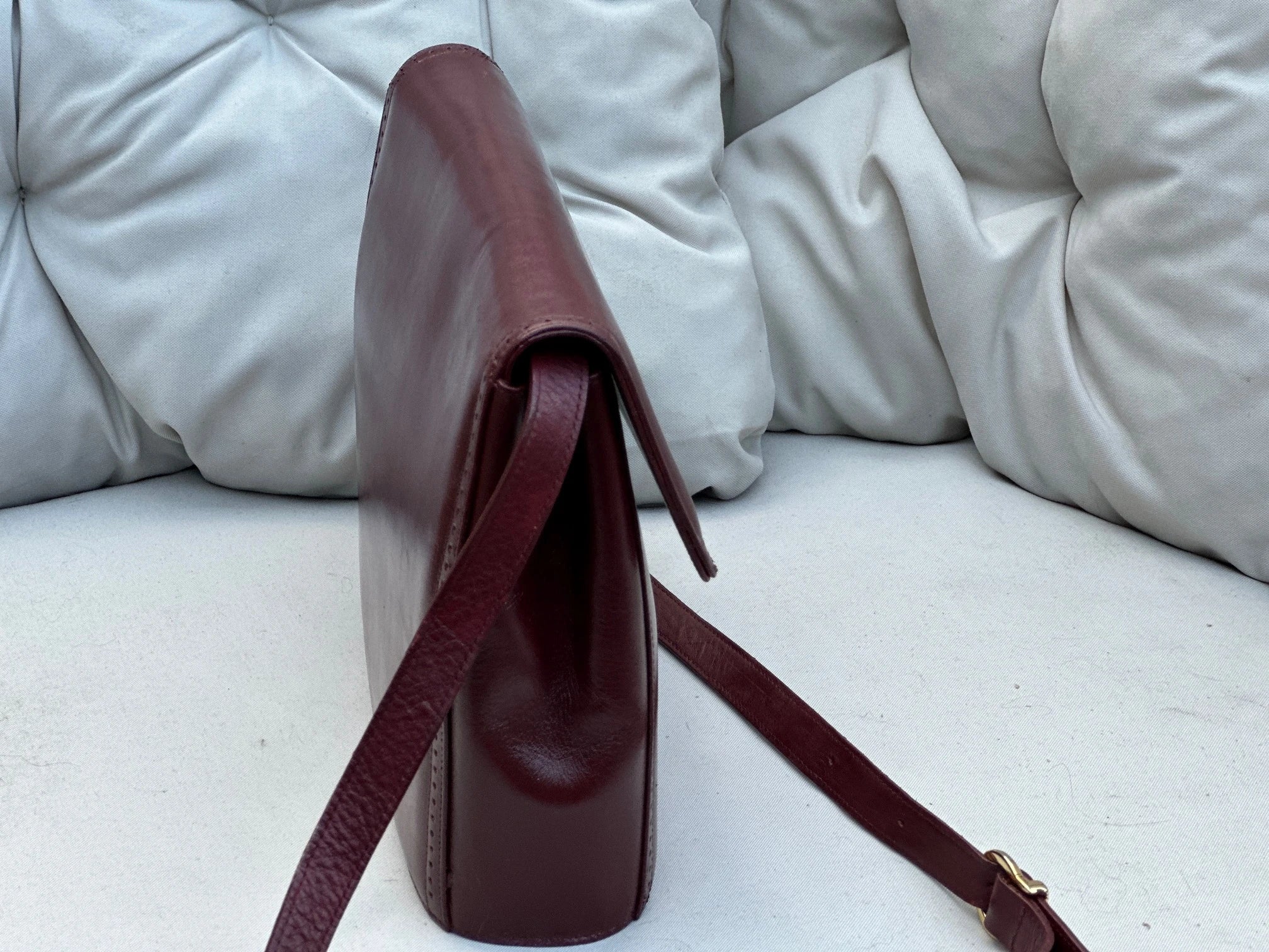 Klasyczna Torebka Na Ramię Lub Kopertówka Salvatore Ferragamo Po Renowacji Koloru Stan Idealny