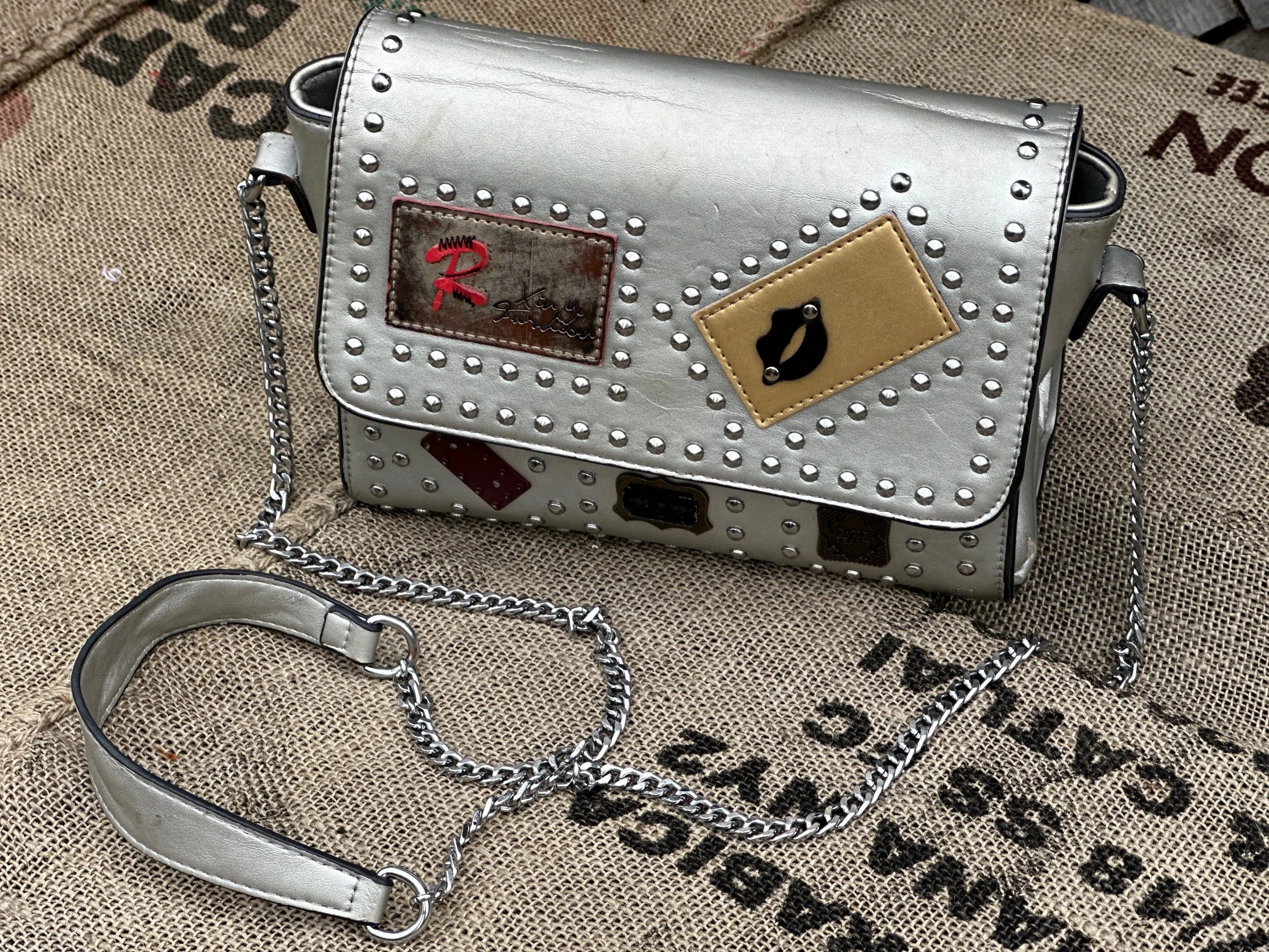 Kopertówka z cekinami i ćwiekami – stan idealny | 100% skóra naturalna | Autentyczna