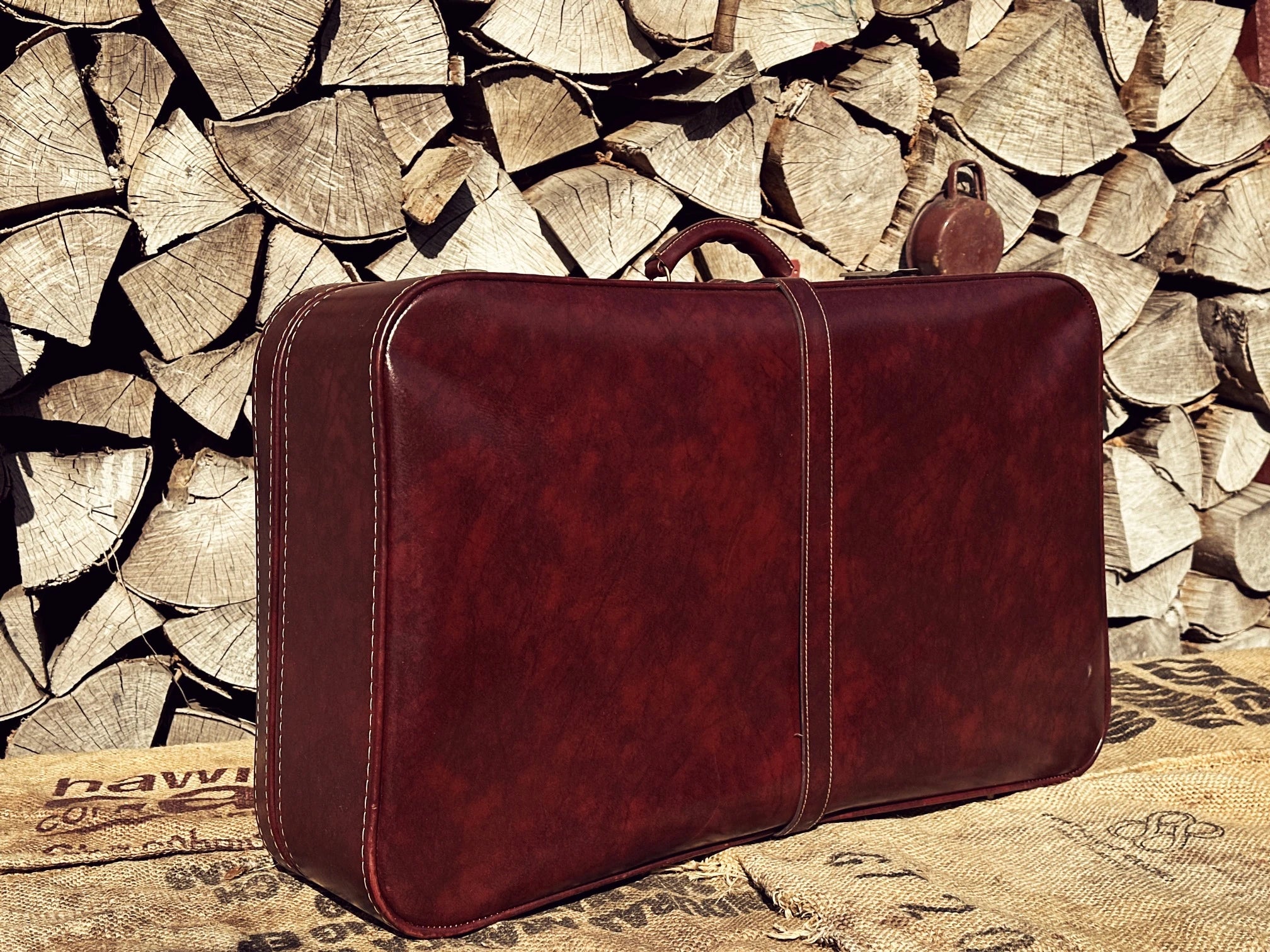 Piękna skórzana walizka podróżna 1970