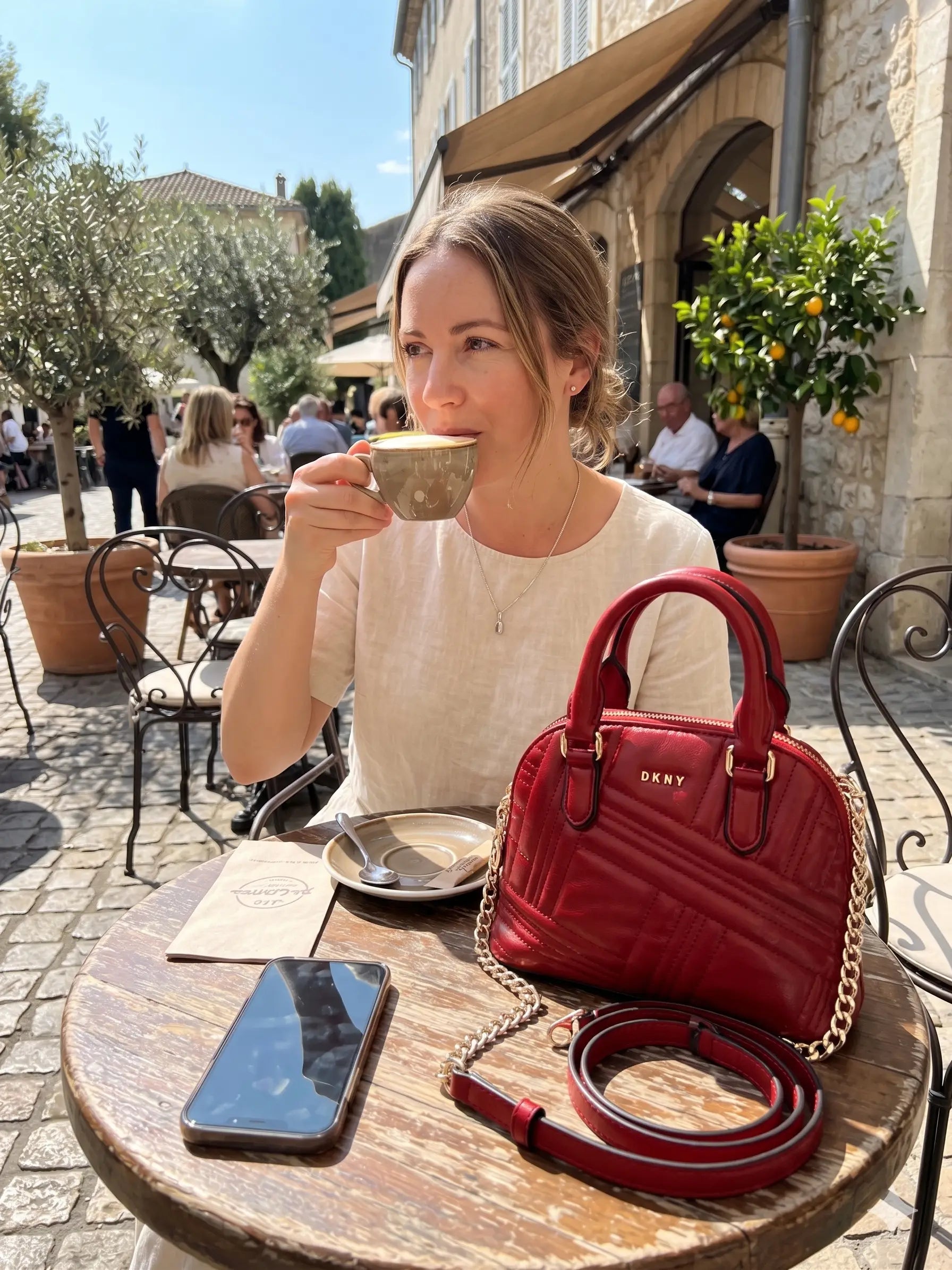 Mini Torebka DKNY – Skóra Naturalna | Stan Idealny po Profesjonalnej Renowacji Koloru DKNY