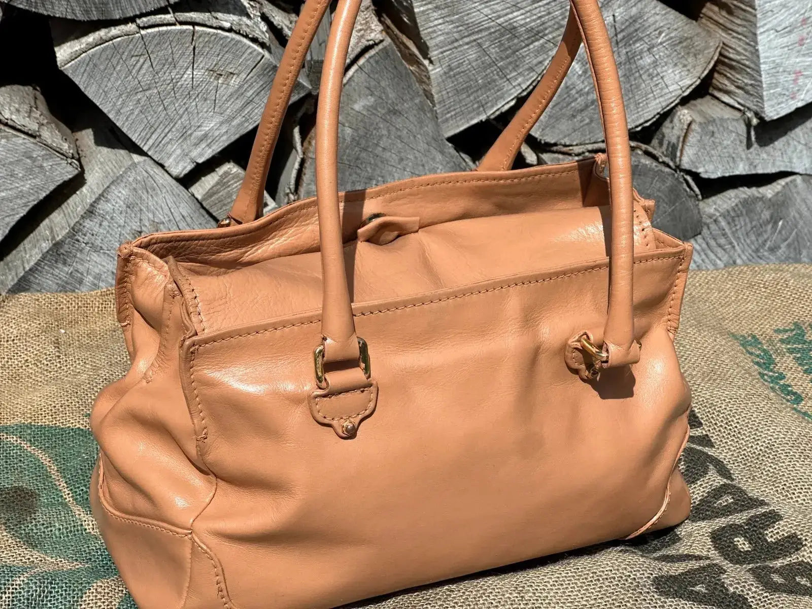 Duża Torebka Coccinelle do Ręki – Skórzana Vachetta | Stan Idealny Po Renowacji Koloru - karenlike.com