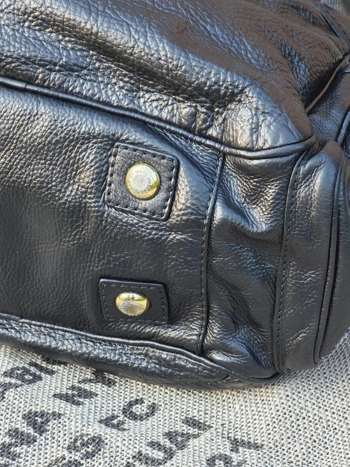 Duża Torebka Marc Jacobs – elegancja w każdym detalu - karenlike.com