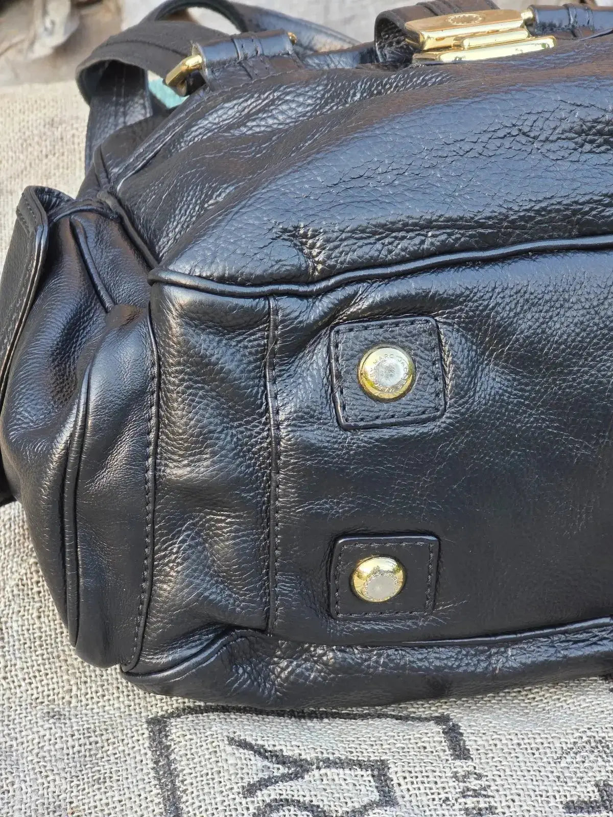 Duża Torebka Marc Jacobs – elegancja w każdym detalu - karenlike.com