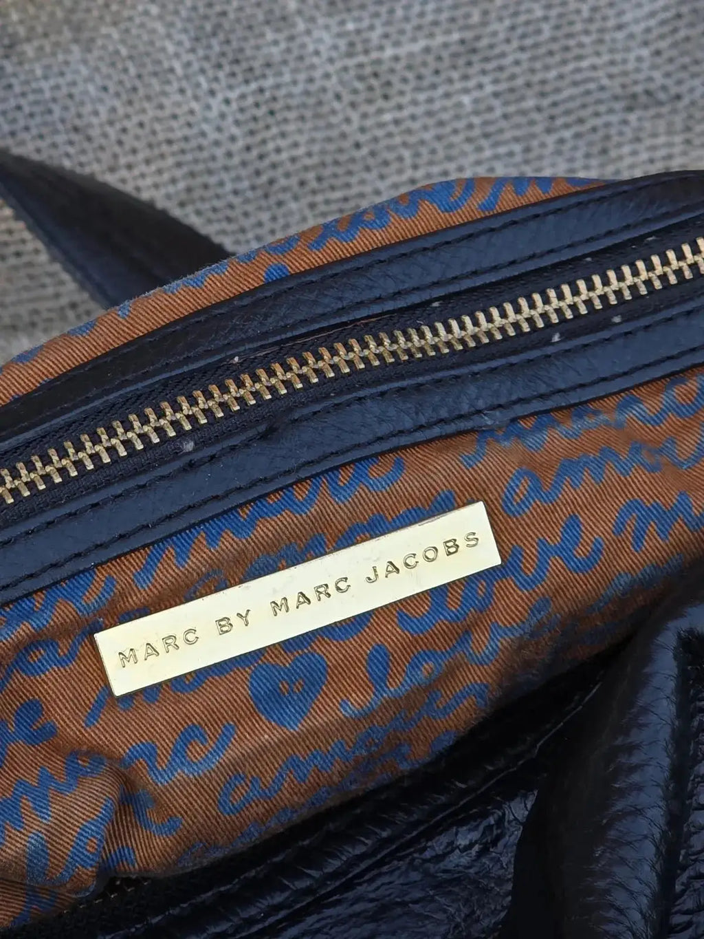 Duża Torebka Marc Jacobs – elegancja w każdym detalu - karenlike.com