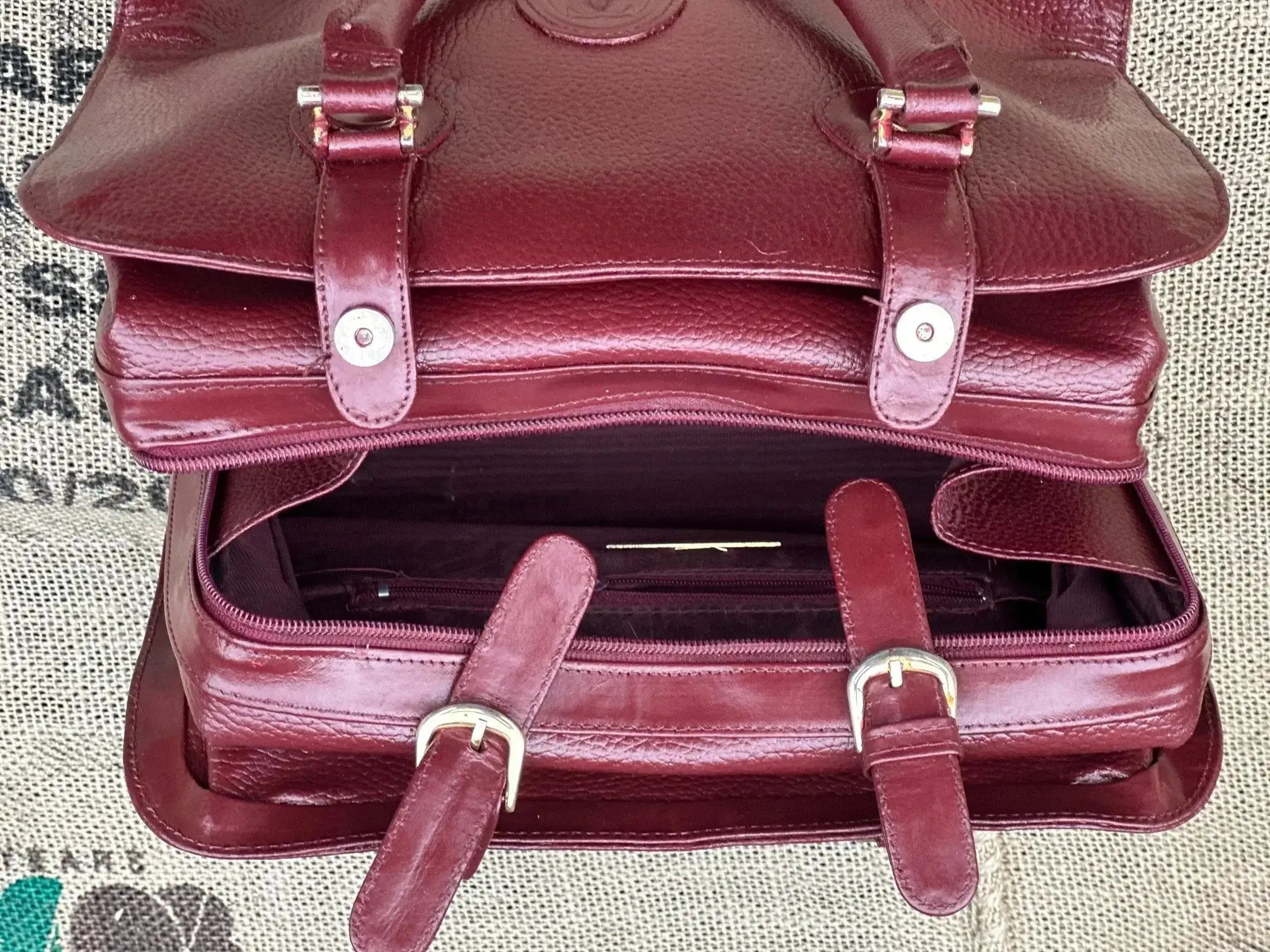 Duża torebka vintage Cartier – stan idealny | 100% skóra naturalna | Autentyczna - karenlike.com