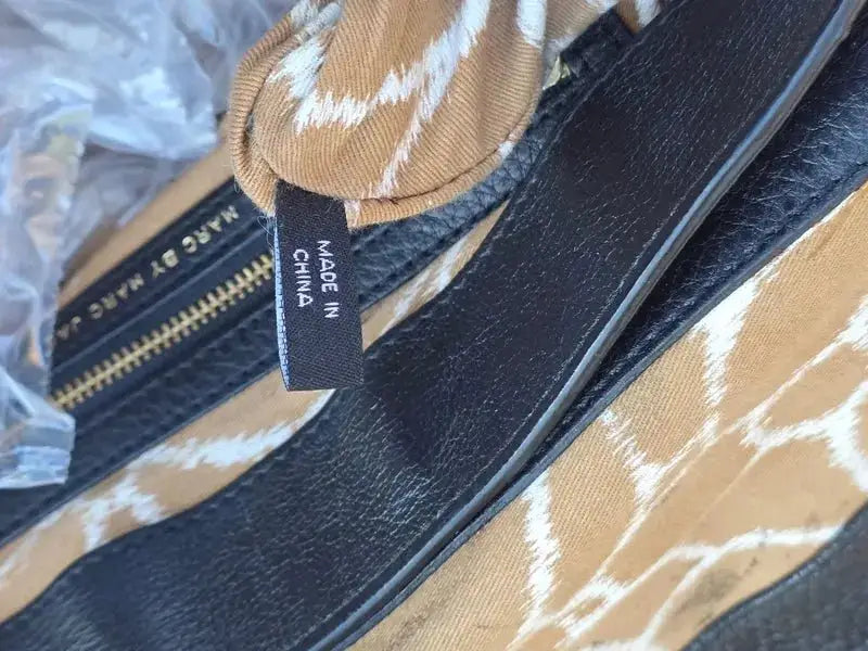 Elegancka torebka Marc Jacobs – skóra naturalna - karenlike.com