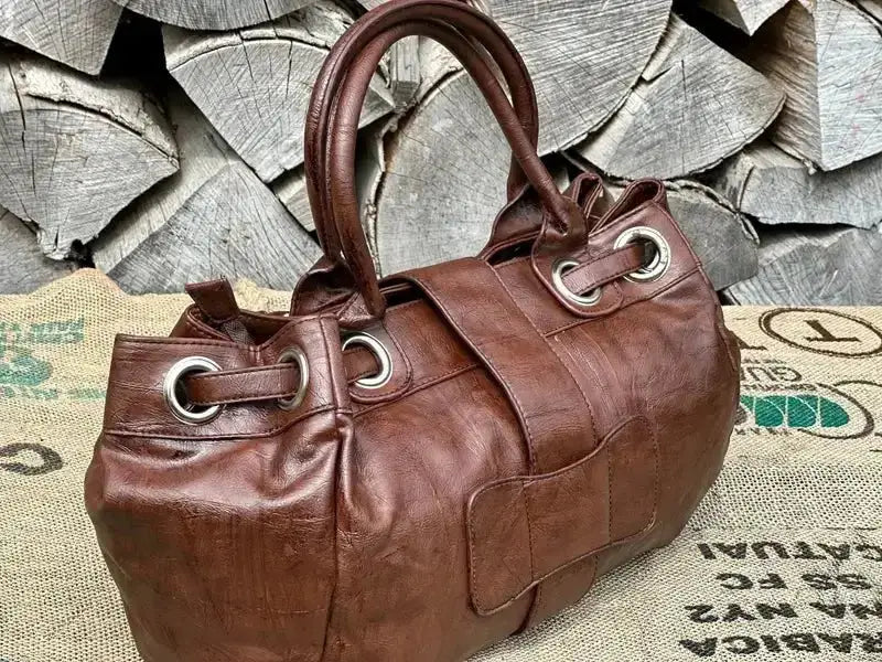 Elegancka torebka vintage na ramię w stylu retro z lat 80 - tych - karenlike.com