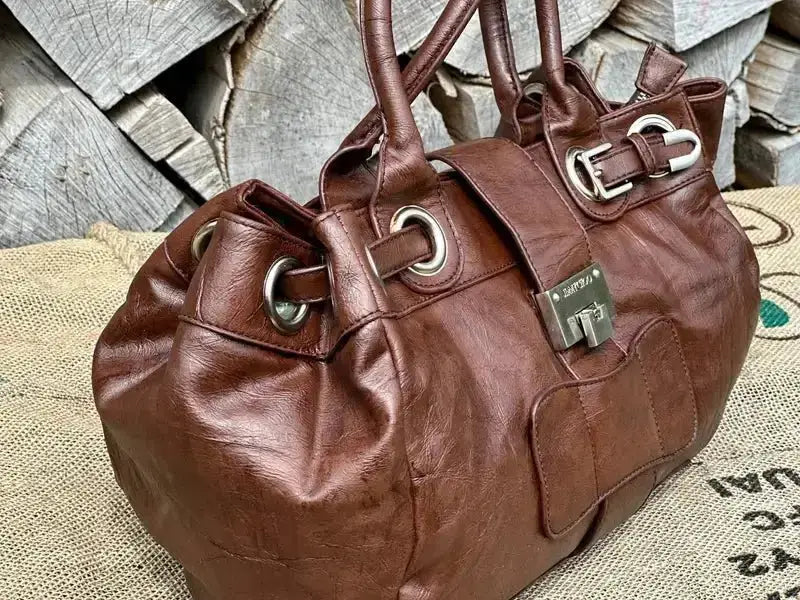 Elegancka torebka vintage na ramię w stylu retro z lat 80 - tych - karenlike.com