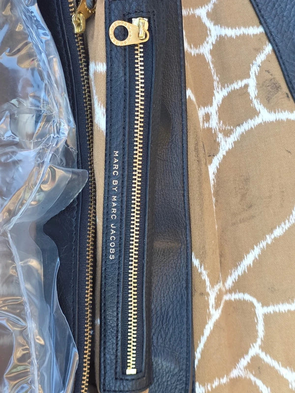 Elegancka torebka Marc Jacobs – skóra naturalna