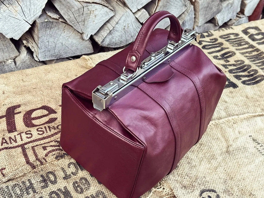 Kuferek lekarski vintage - po pełnej renowacji lata 1950/1960 - karenlike.com