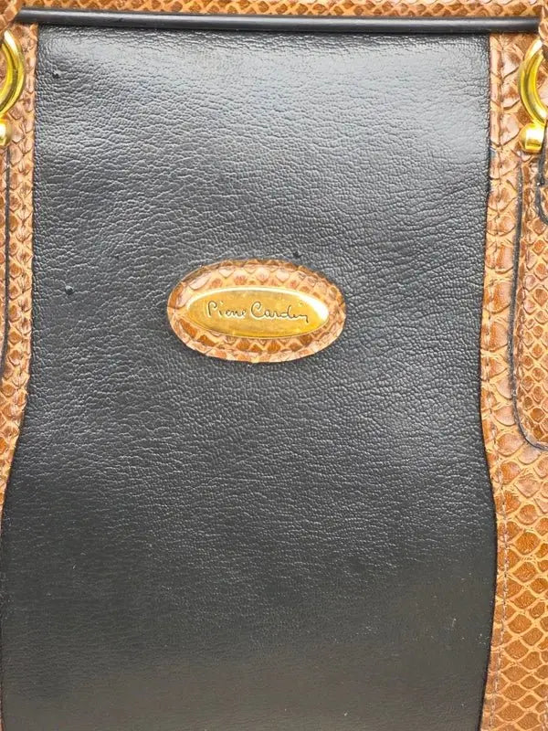 Kuferek Pierre Cardin – klasyka francuskiej elegancji - karenlike.com