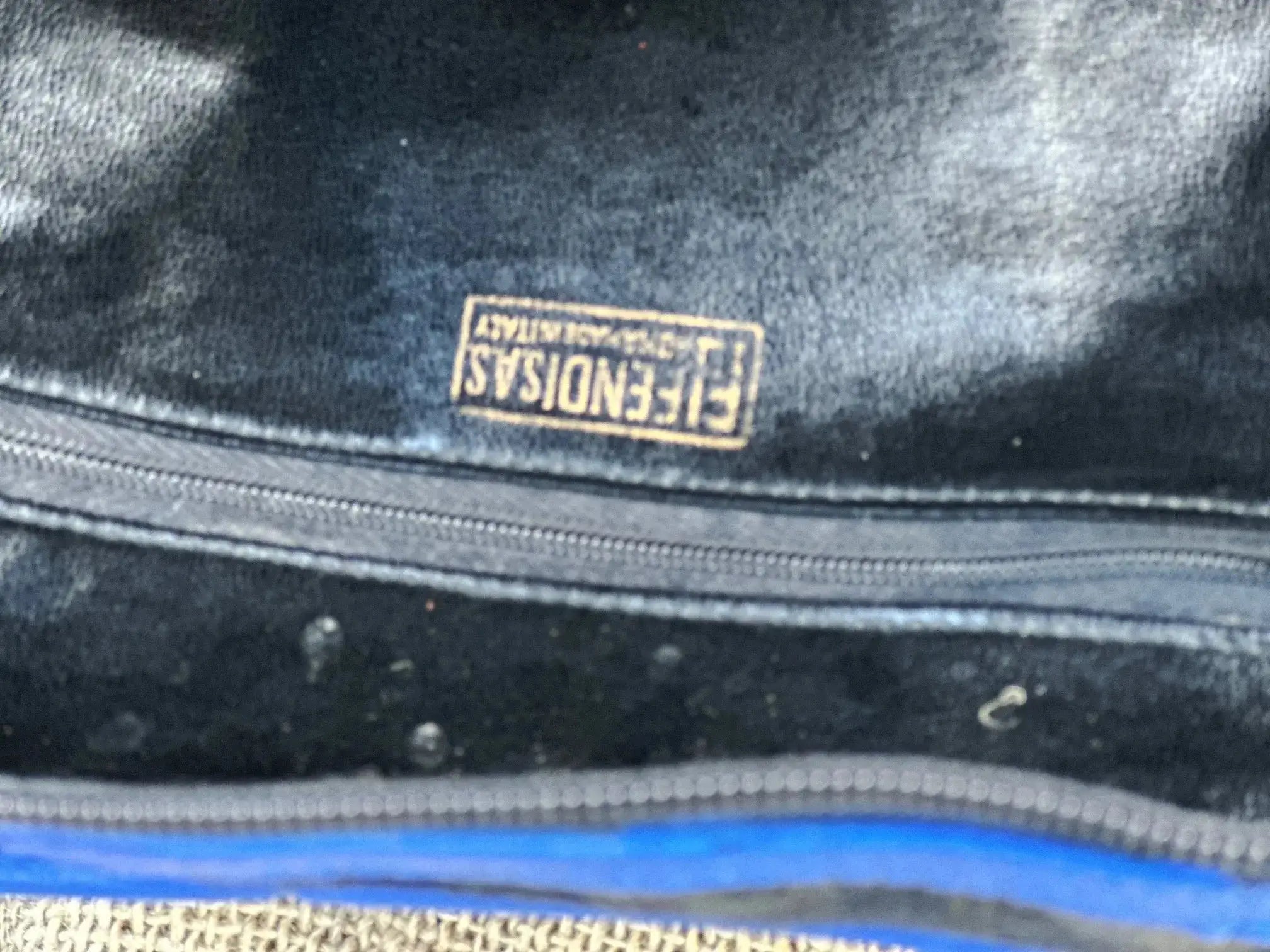 Kuferek Vintage 1960/1970 Fendi Monogram W idealnym stanie po renowacji - karenlike.com