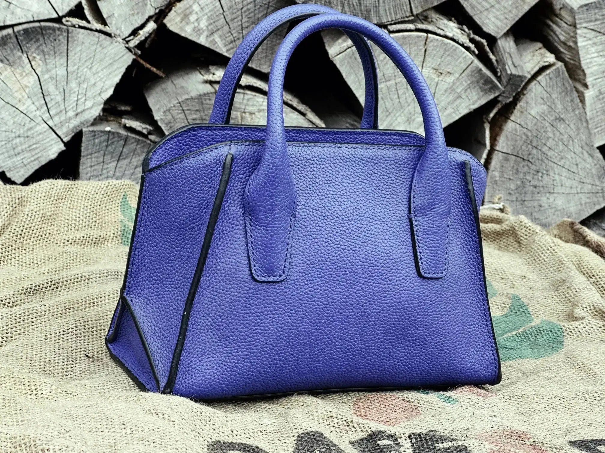 Mini kuferek DKNY Vintage 2016 rok stan Idealny - karenlike.com