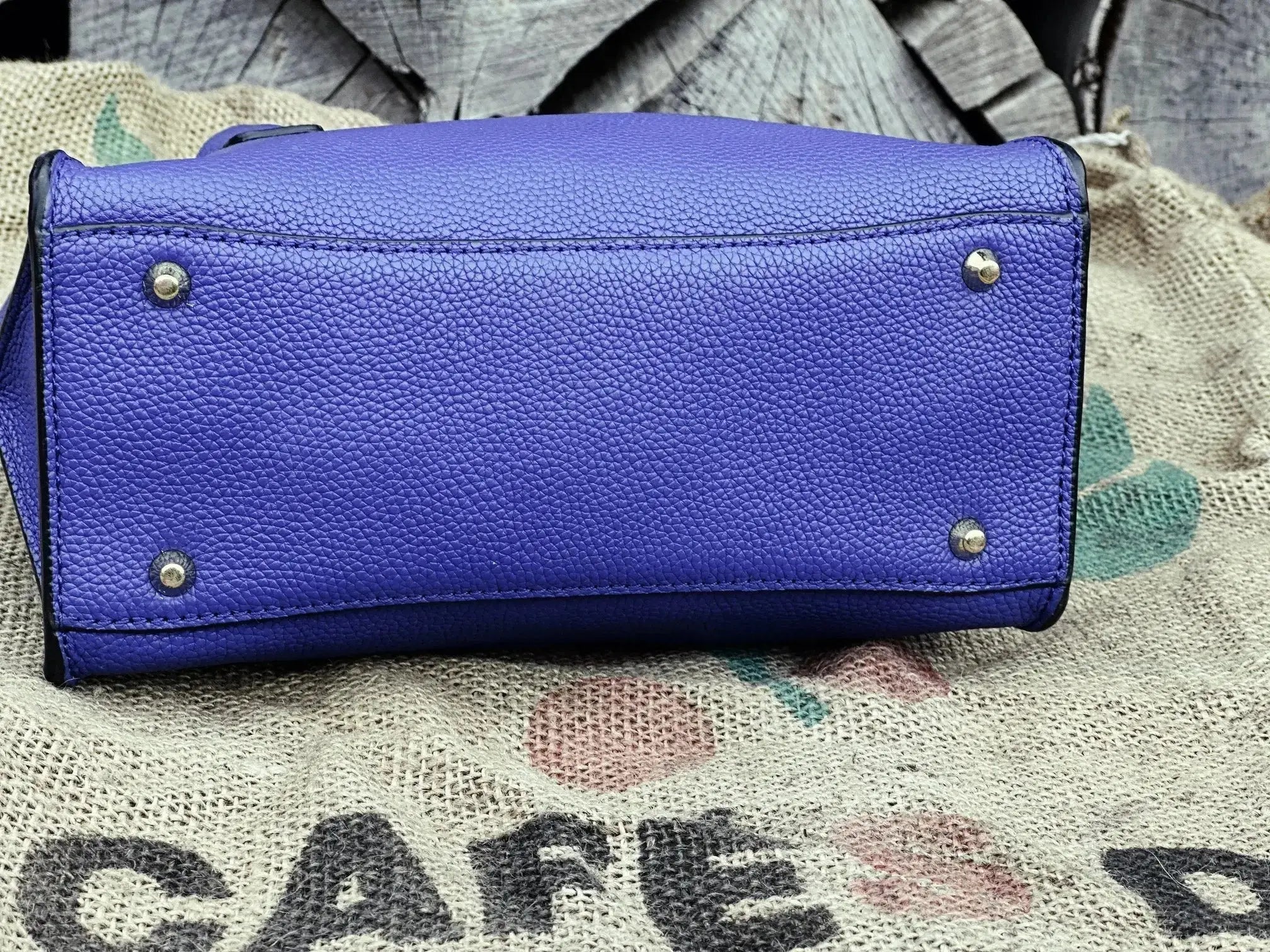 Mini kuferek DKNY Vintage 2016 rok stan Idealny - karenlike.com