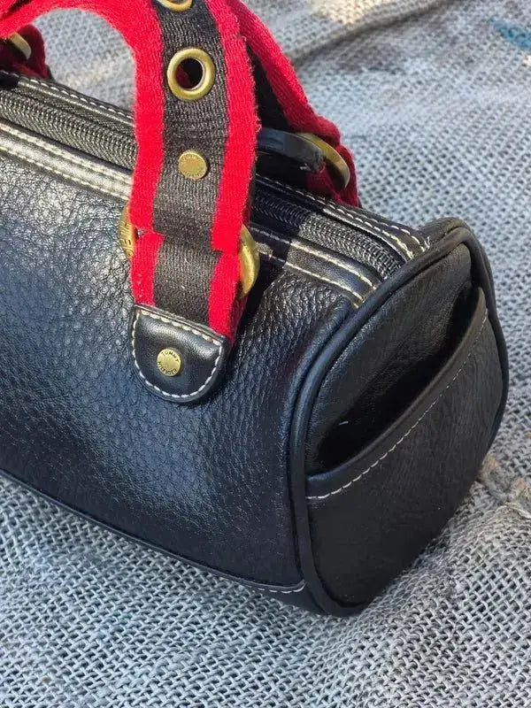 Mini Kuferek Tommy Hilfiger na klucze dokumenty telefon - karenlike.com
