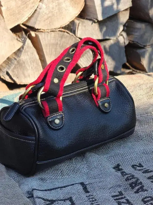 Mini Kuferek Tommy Hilfiger na klucze dokumenty telefon - karenlike.com