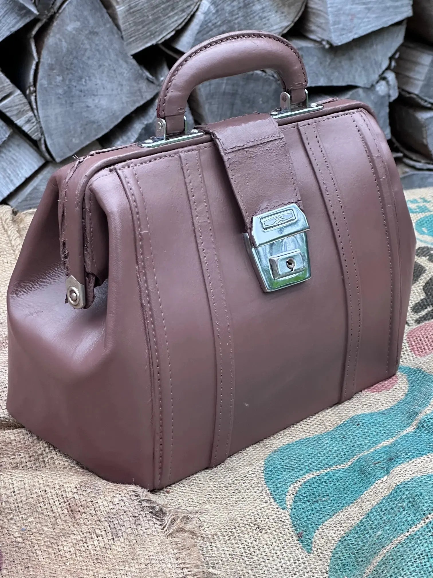 Mini Kuferek Vintage Lata 1950 – Skórzana 100% Oryginał | Stan Idealny Po Renowacji Koloru - karenlike.com