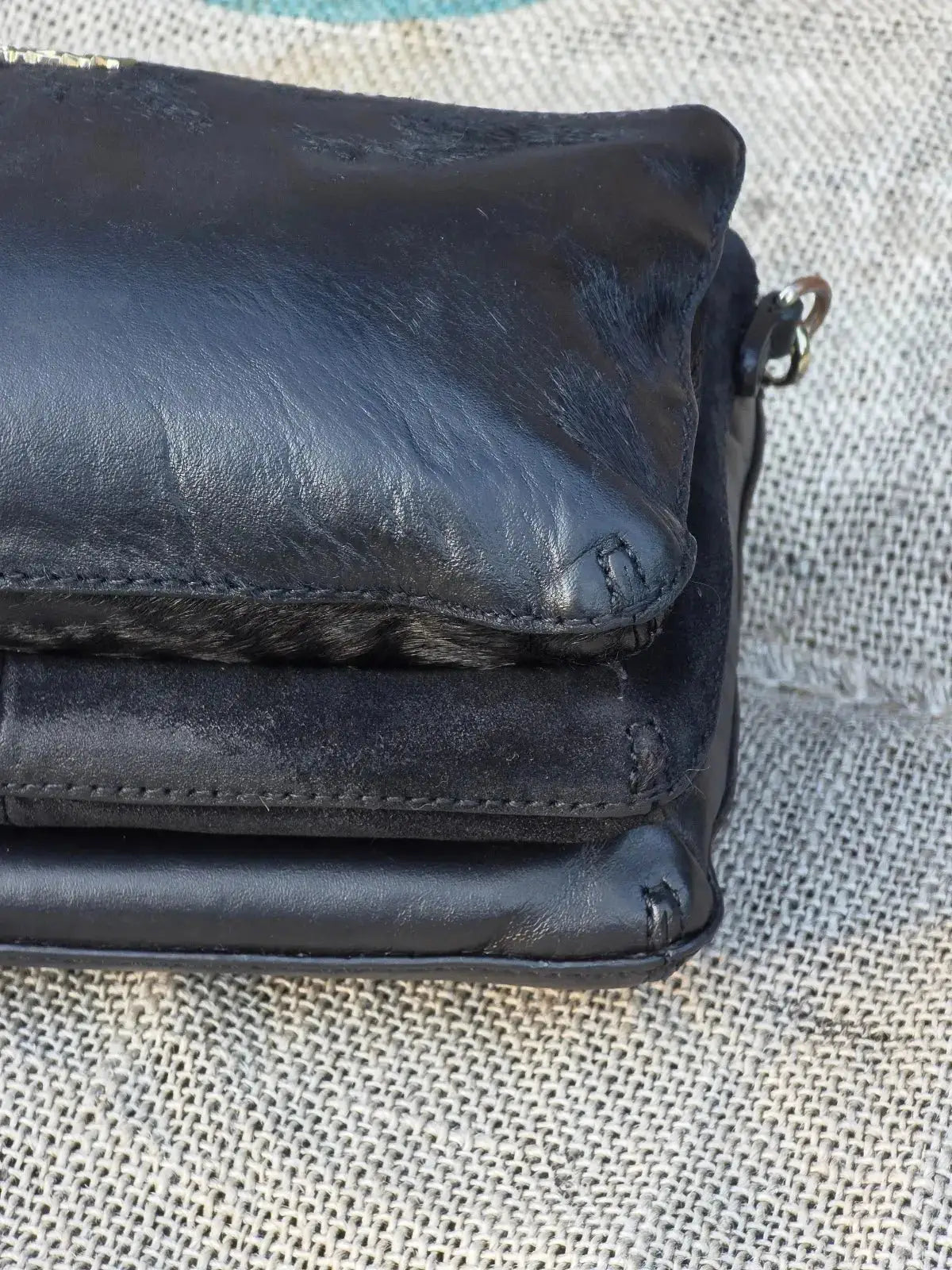 Mini Torebka DKNY – perfekcja w każdym detalu - karenlike.com