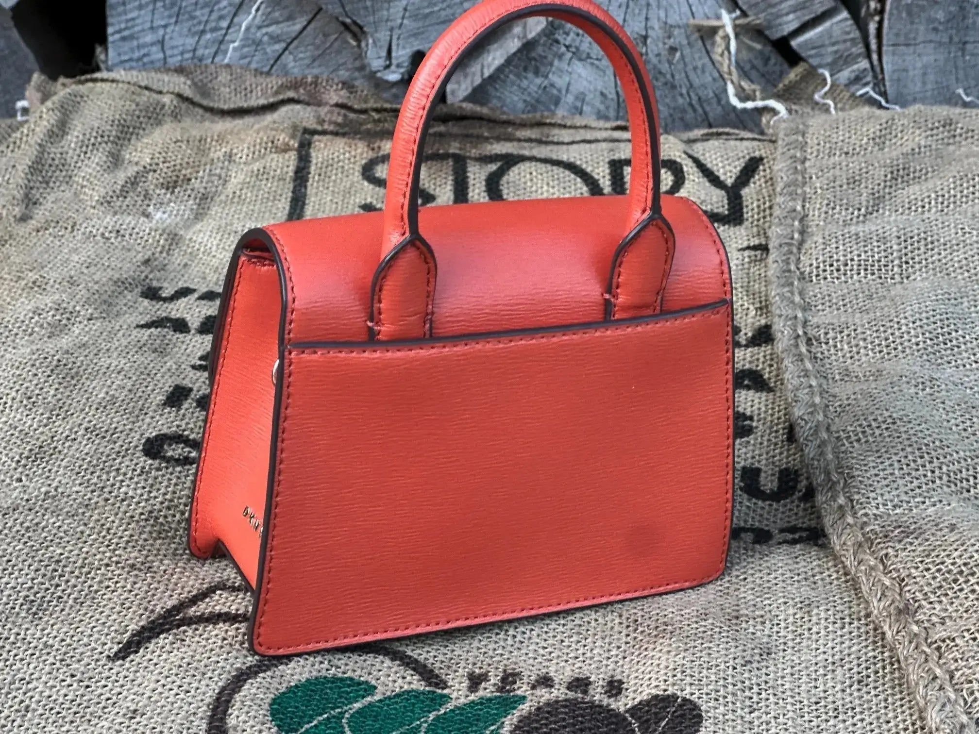 Mini Torebka DKNY rok 2020 Stan Idealny 100% Skóra Naturalna - karenlike.com