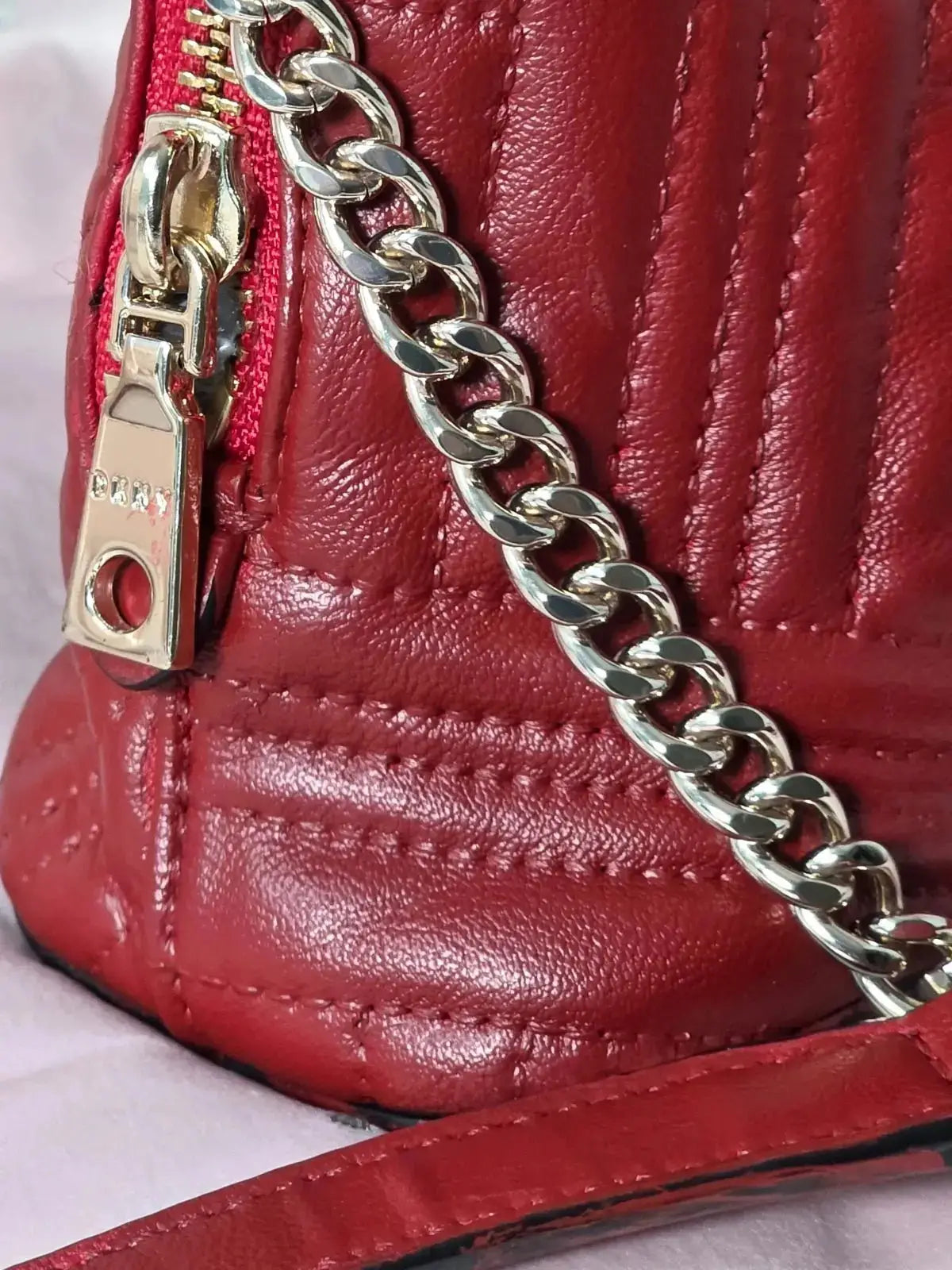 Mini Torebka DKNY – Skóra Naturalna | Stan Idealny po Profesjonalnej Renowacji Koloru - karenlike.com