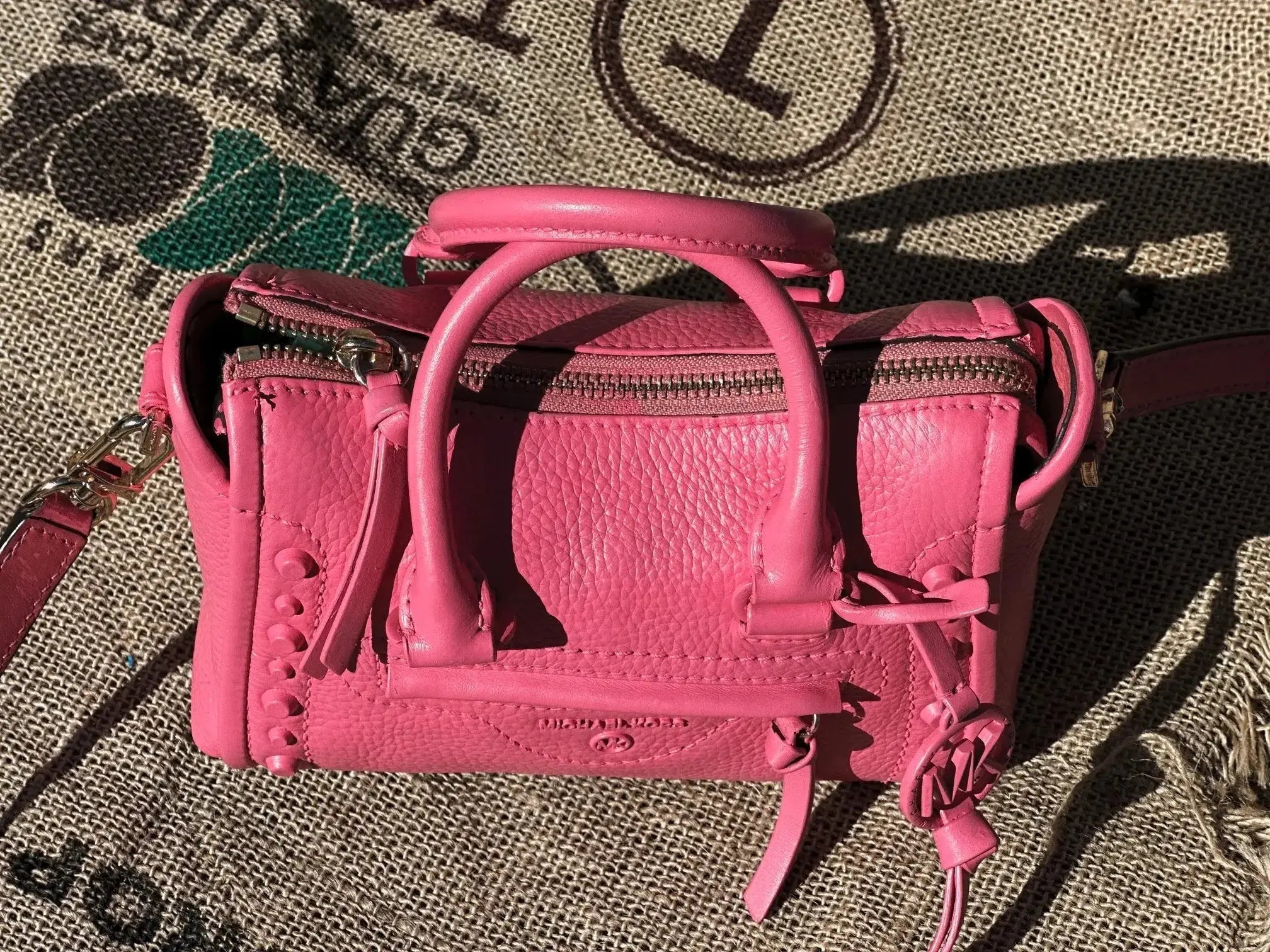Mini Torebka Michael Kors na dokumenty telefon klucze, po renowacji koloru super stan - karenlike.com