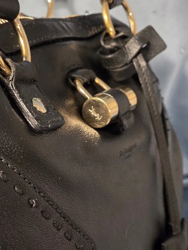 Yves Saint Laurent – klasyczny kuferek | stan idealny