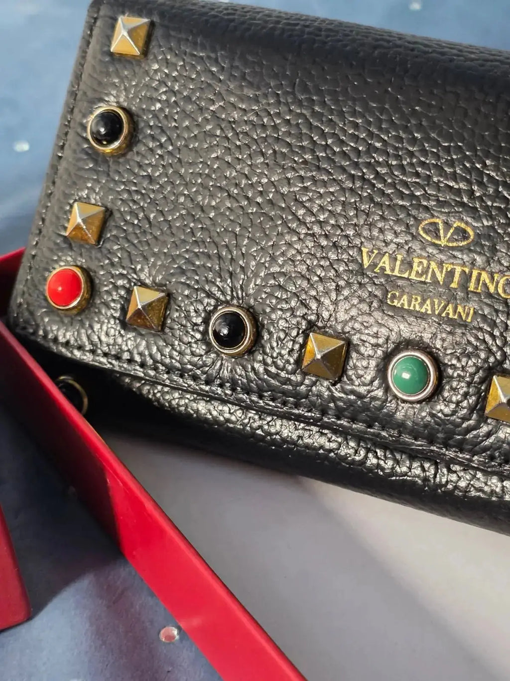 Portfel Valentino Garavani Skórzany 100% Oryginał Po Renowacji Koloru – Stan Idealny 19x10 cm - karenlike.com