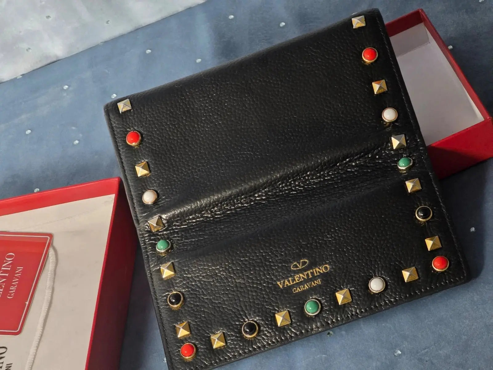 Portfel Valentino Garavani Skórzany 100% Oryginał Po Renowacji Koloru – Stan Idealny 19x10 cm - karenlike.com