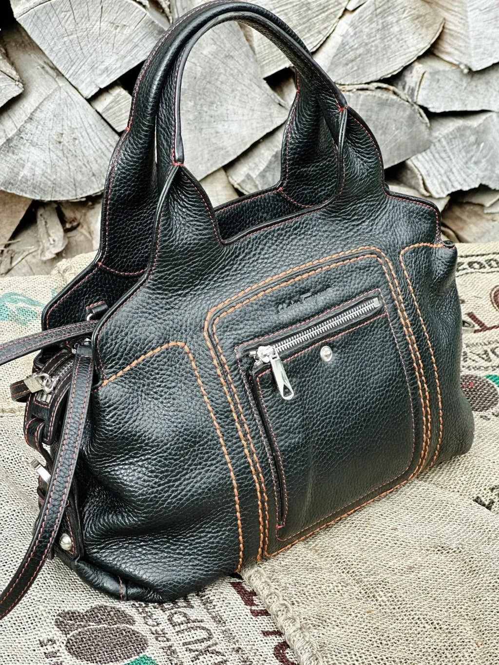 Salvatore Ferragamo – torebka kuferek do ręki lub na ramię | stan idealny | 100% skóra naturalna - karenlike.com