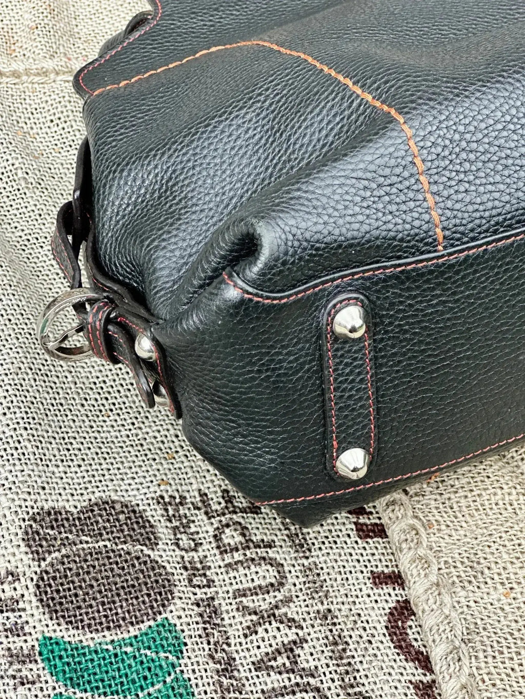 Salvatore Ferragamo – torebka kuferek do ręki lub na ramię | stan idealny | 100% skóra naturalna - karenlike.com