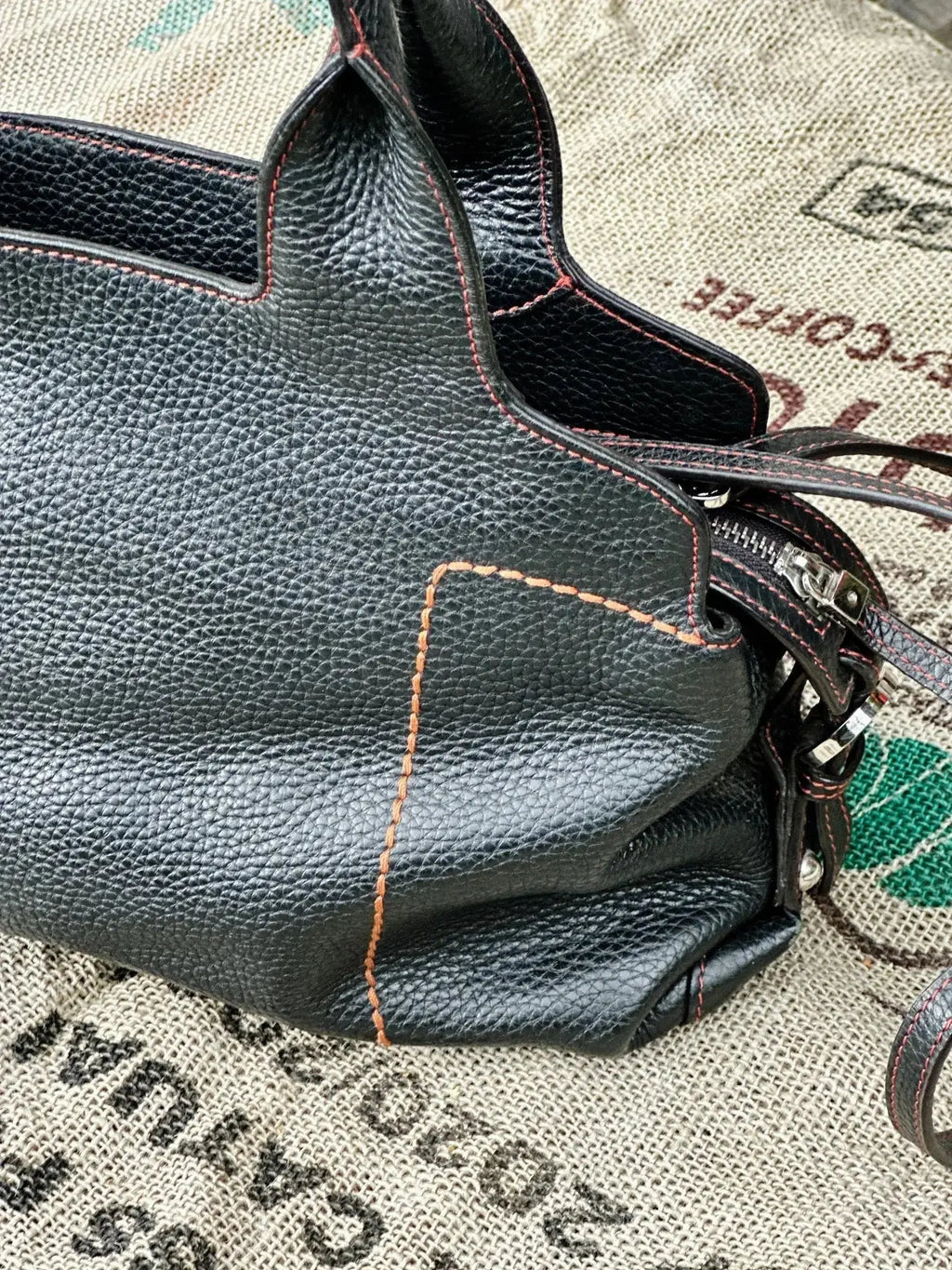 Salvatore Ferragamo – torebka kuferek do ręki lub na ramię | stan idealny | 100% skóra naturalna - karenlike.com