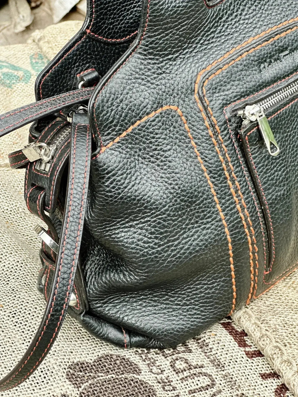 Salvatore Ferragamo – torebka kuferek do ręki lub na ramię | stan idealny | 100% skóra naturalna - karenlike.com