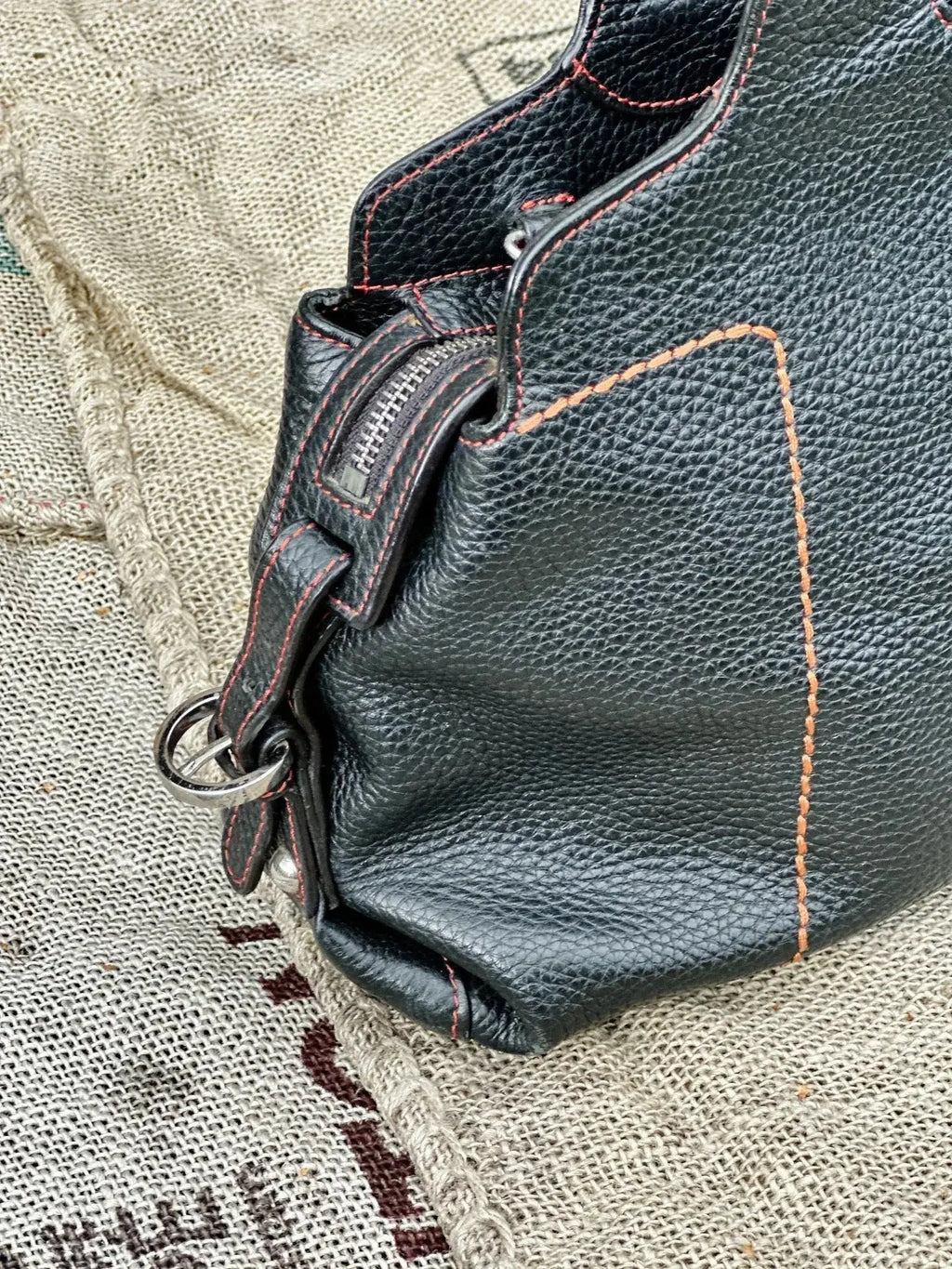 Salvatore Ferragamo – torebka kuferek do ręki lub na ramię | stan idealny | 100% skóra naturalna - karenlike.com