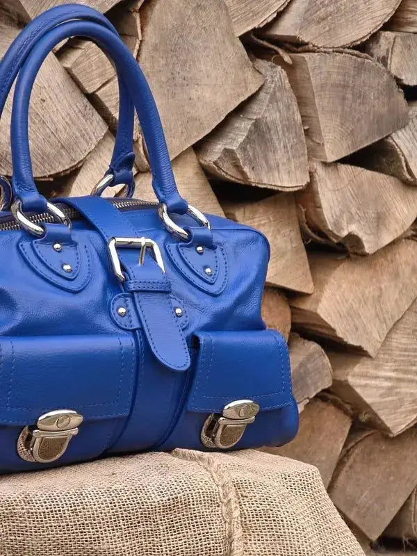 Skórzana torebka typu kuferek – klasyczna elegancja - karenlike.com