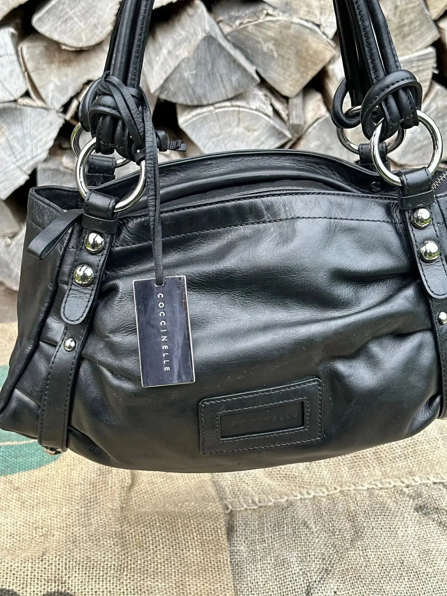 Średniej wielkości torebka kuferek Coccinelle Vintage – stan idealny | 100% skóra naturalna - karenlike.com