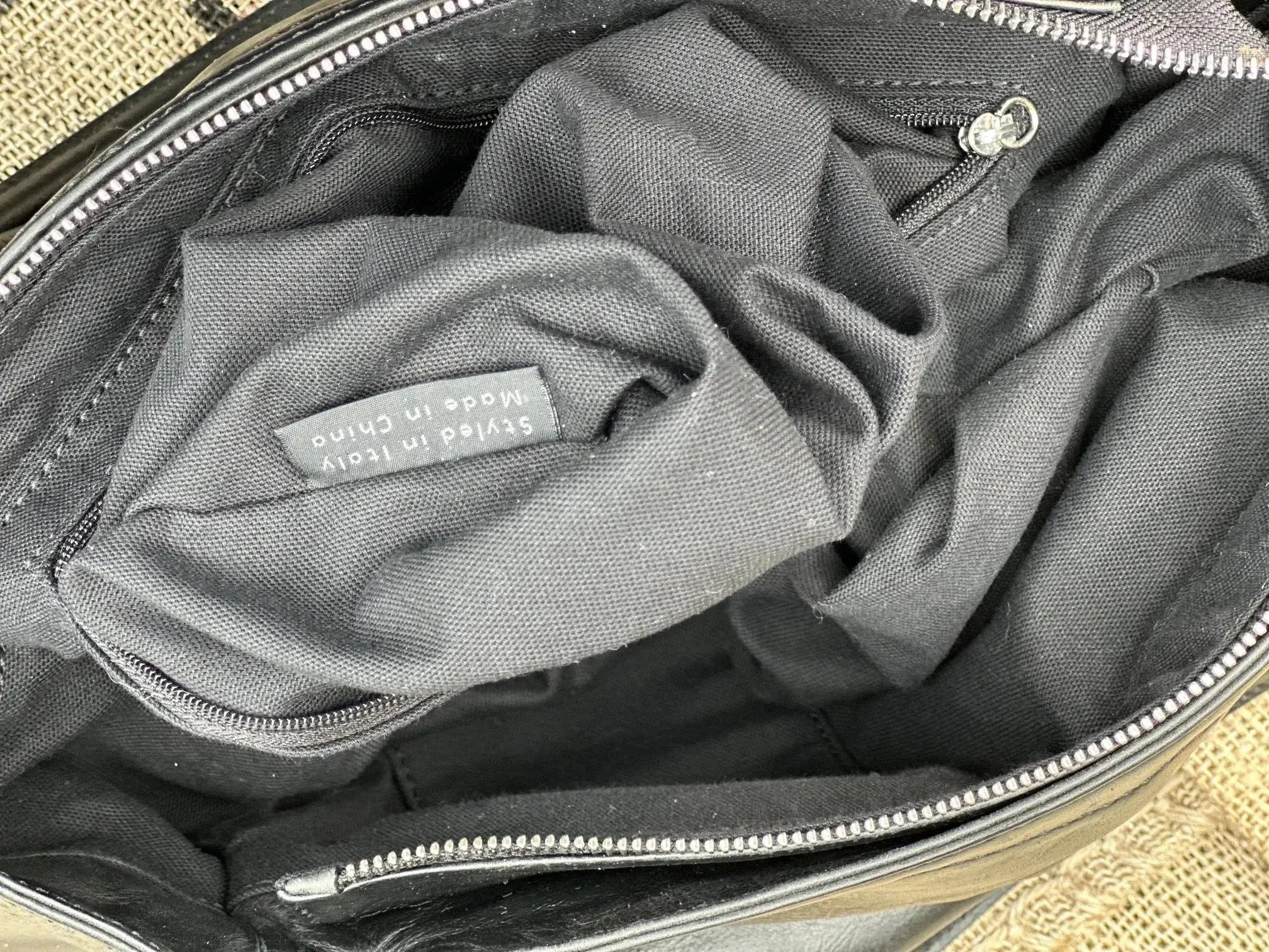 Średniej wielkości torebka kuferek Coccinelle Vintage – stan idealny | 100% skóra naturalna - karenlike.com