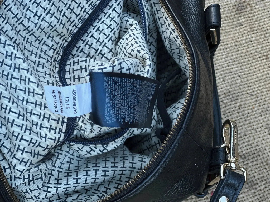 Tommy Hilfiger – Kuferek / Torebka do Ręki lub na Ramię - karenlike.com