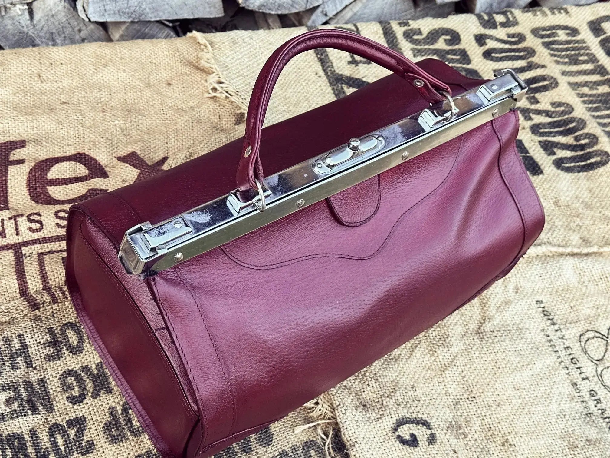 Torba lekarska kuferek - po pełnej renowacji. Cudowny. lata 1950/1960 - karenlike.com