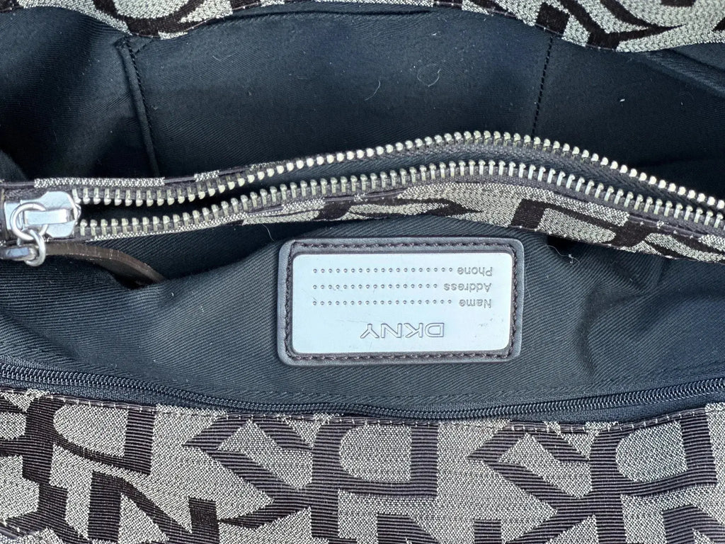 Torebka DKNY – kuferek do ręki | stan idealny | 100% skóra naturalna - karenlike.com