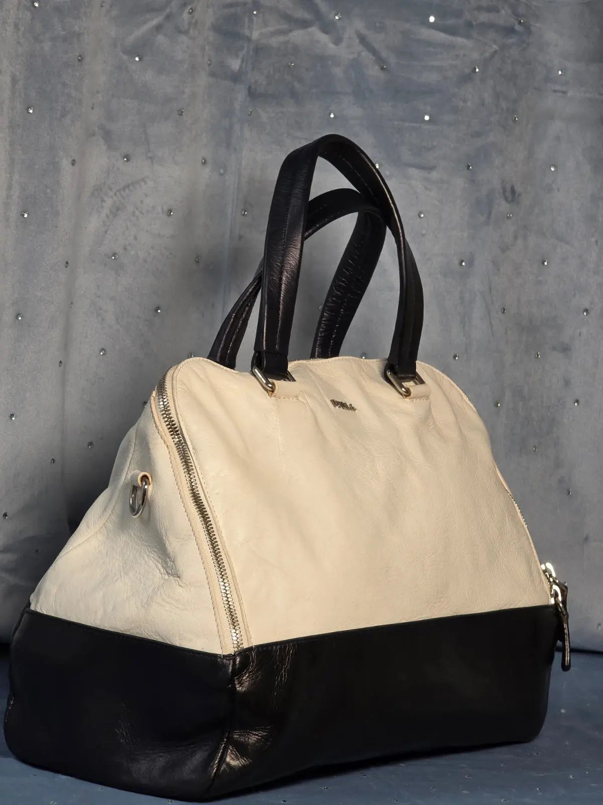 Torebka FURLA – Kuferek Skórzany | Stan Idealny po Profesjonalnej Renowacji Koloru - karenlike.com