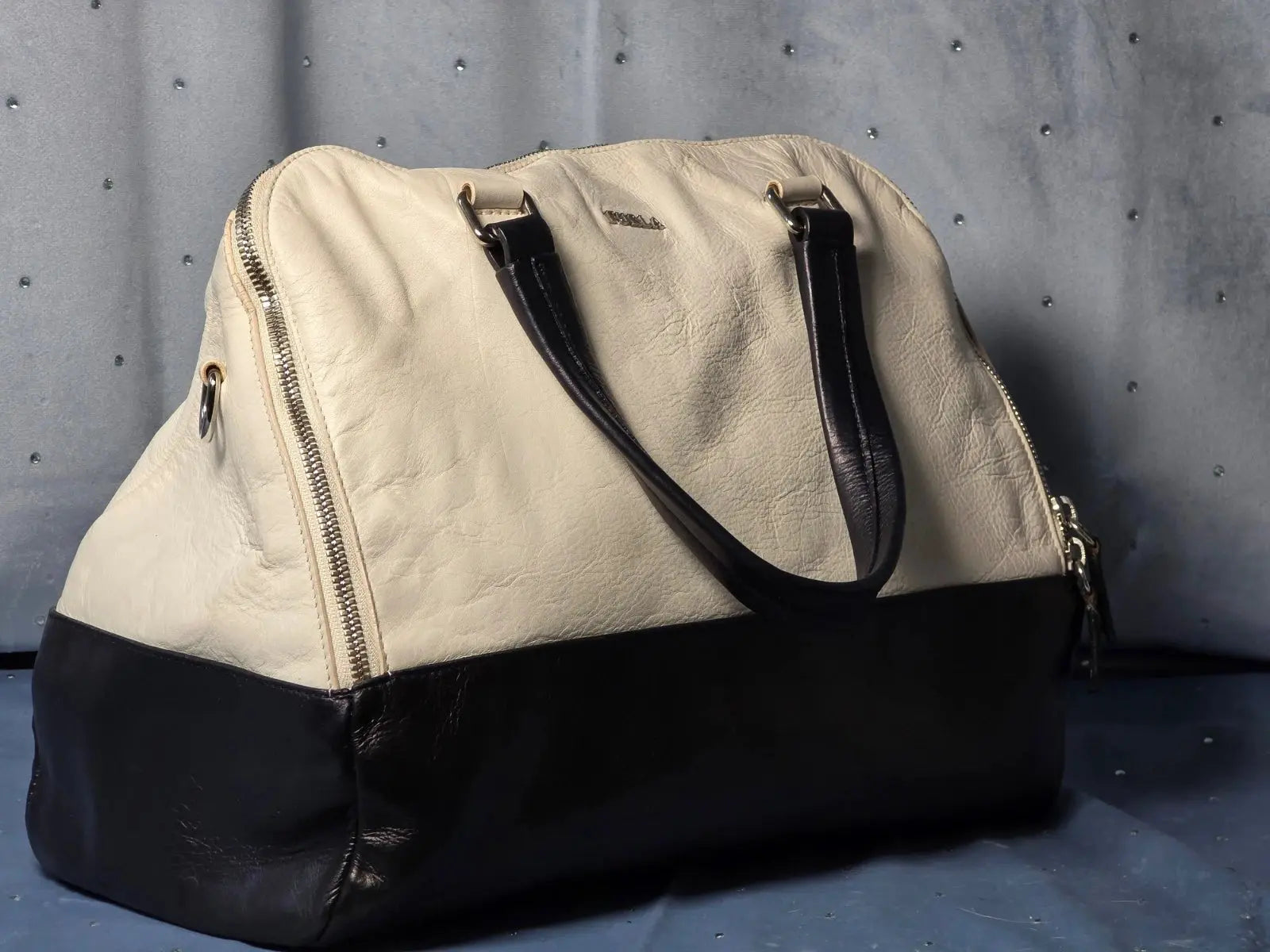 Torebka FURLA – Kuferek Skórzany | Stan Idealny po Profesjonalnej Renowacji Koloru - karenlike.com