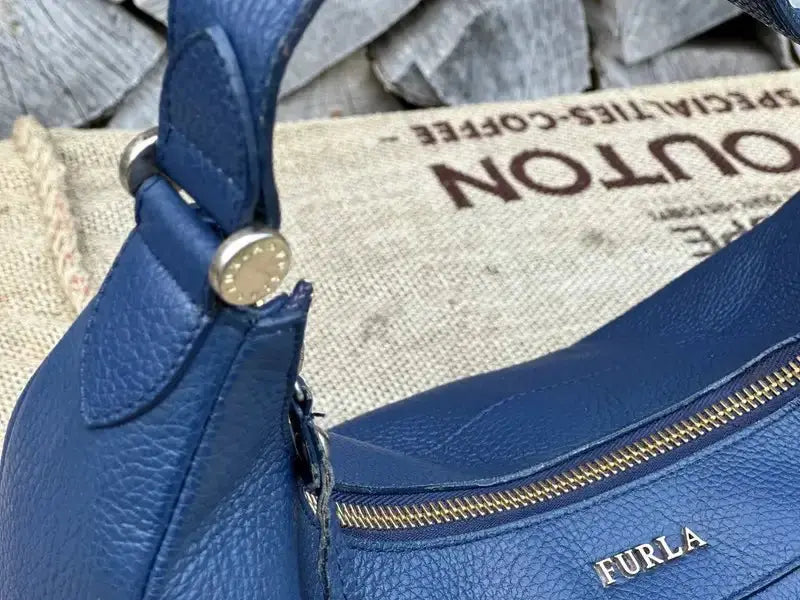 Torebka Hobo Furla Stan Idealny po renowacji koloru - karenlike.com