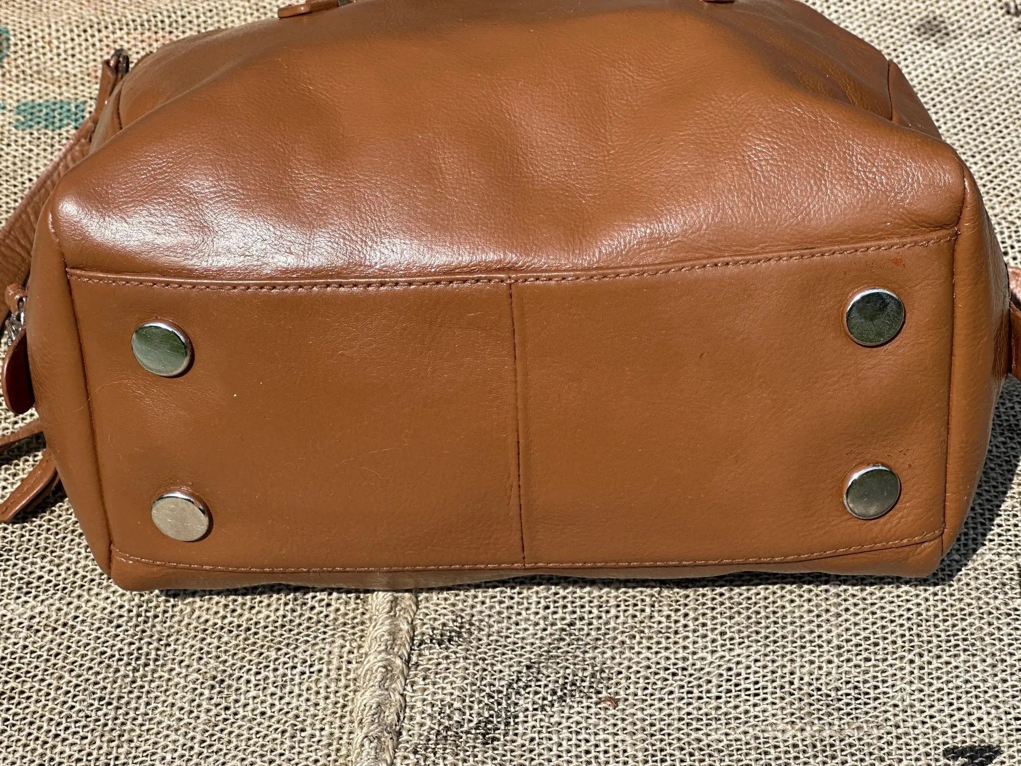 Torebka kuferek Boston Fossil Vintage – na ramię lub do ręki | stan idealny | 100% skóra naturalna | Autentyczna - karenlike.com