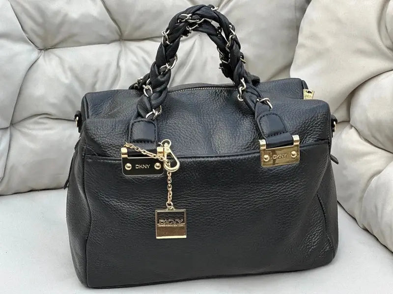 Torebka Kuferek DKNY Stan Sklepowy Po Renowacji Skóry i Koloru - karenlike.com