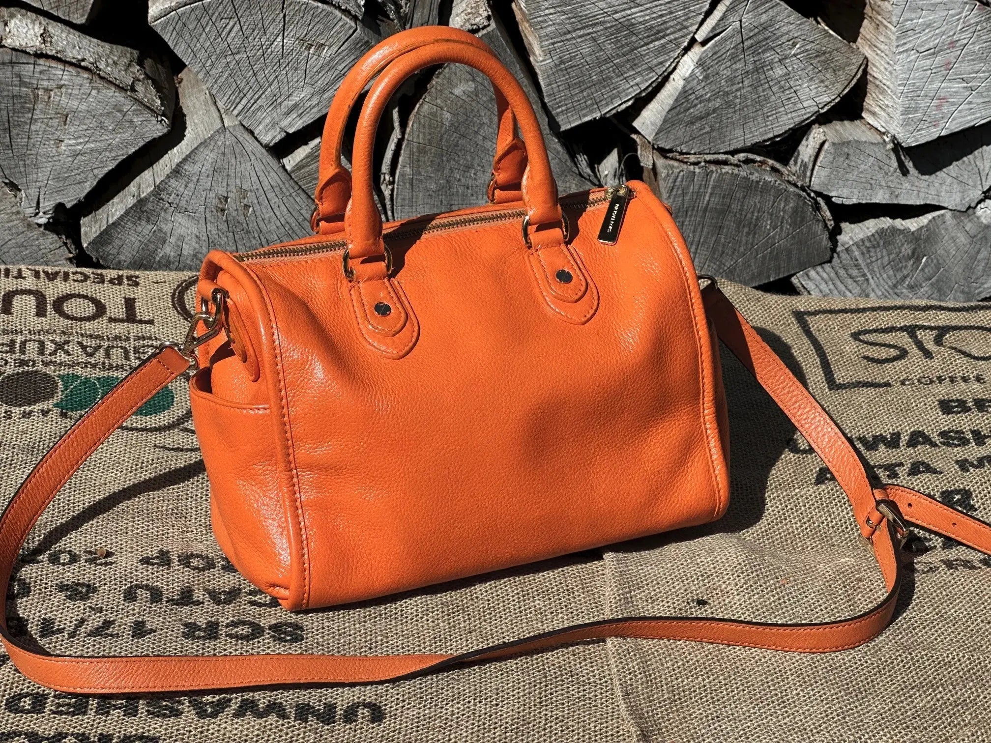Torebka Kuferek Michael Kors w idealnym stanie. Po Renowacji Koloru - karenlike.com