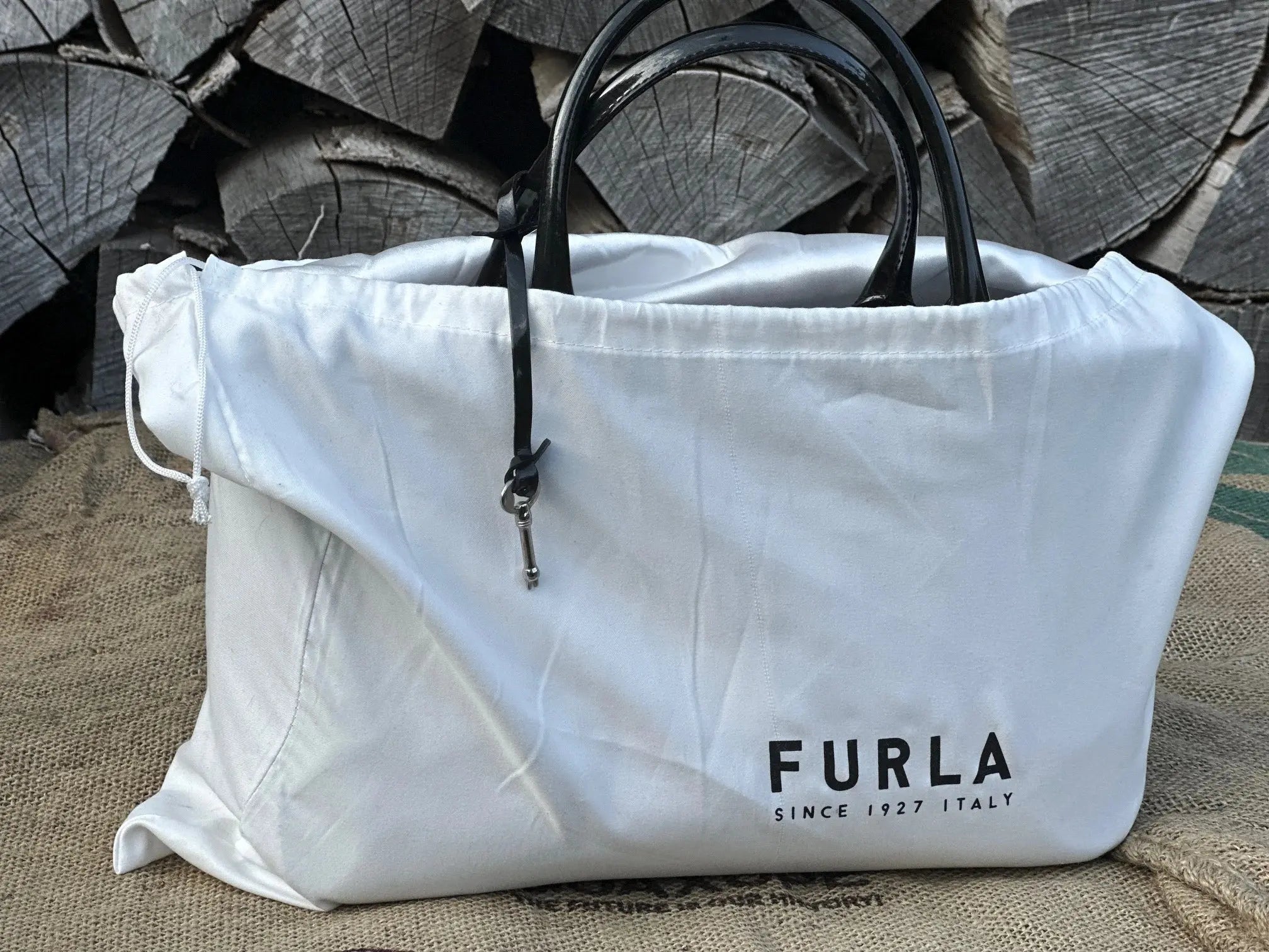 Torebka Lakierowana Butelkowa Zieleń Piękna Furla - karenlike.com