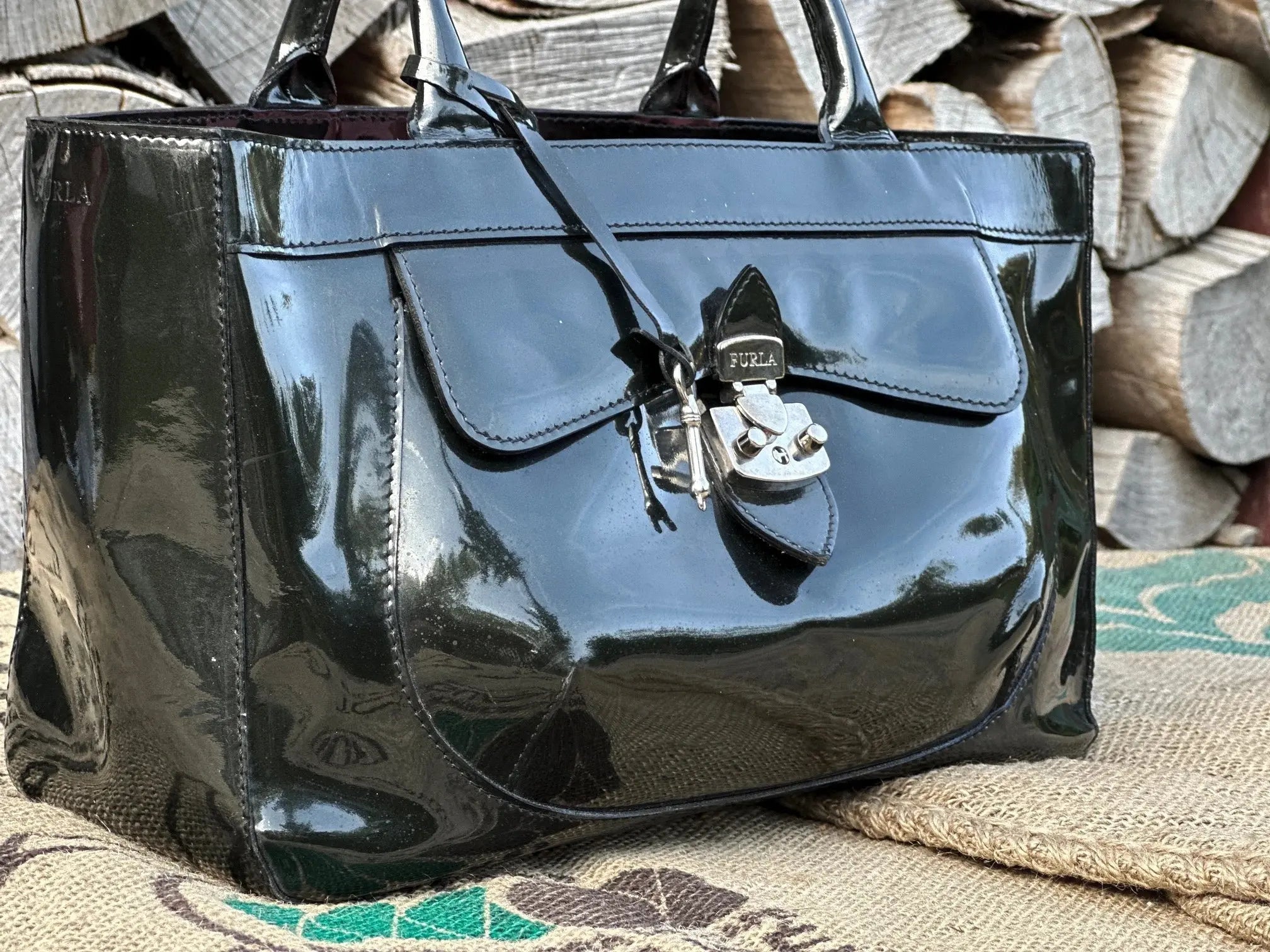 Torebka Lakierowana Butelkowa Zieleń Piękna Furla - karenlike.com