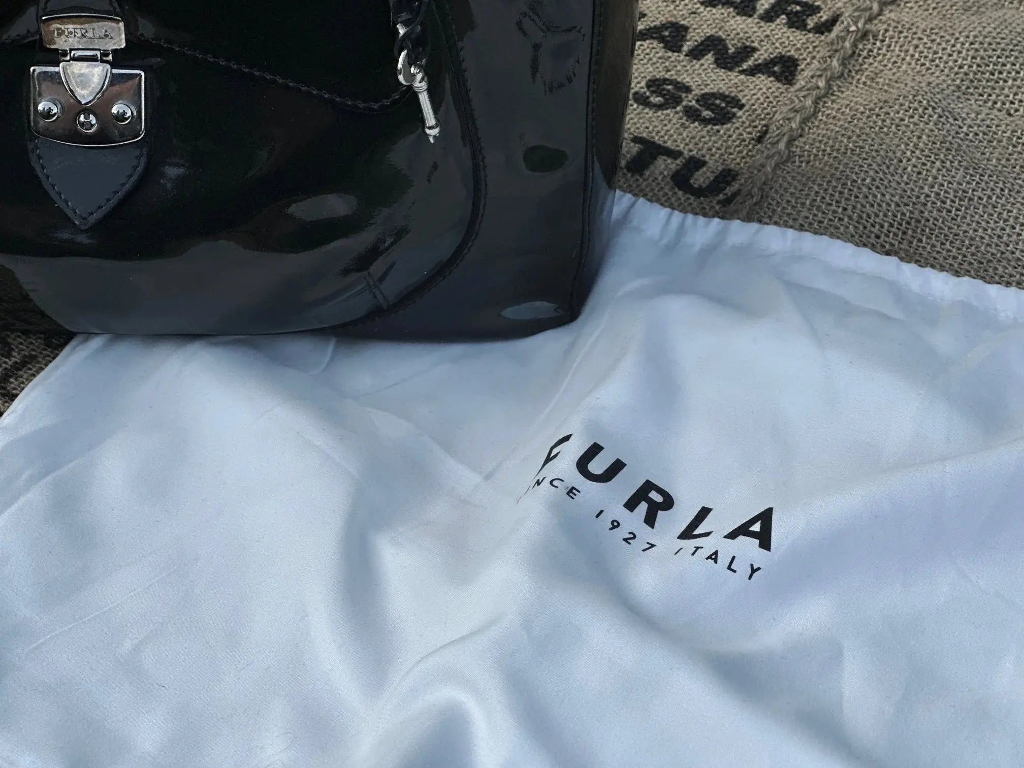 Torebka Lakierowana Butelkowa Zieleń Piękna Furla - karenlike.com