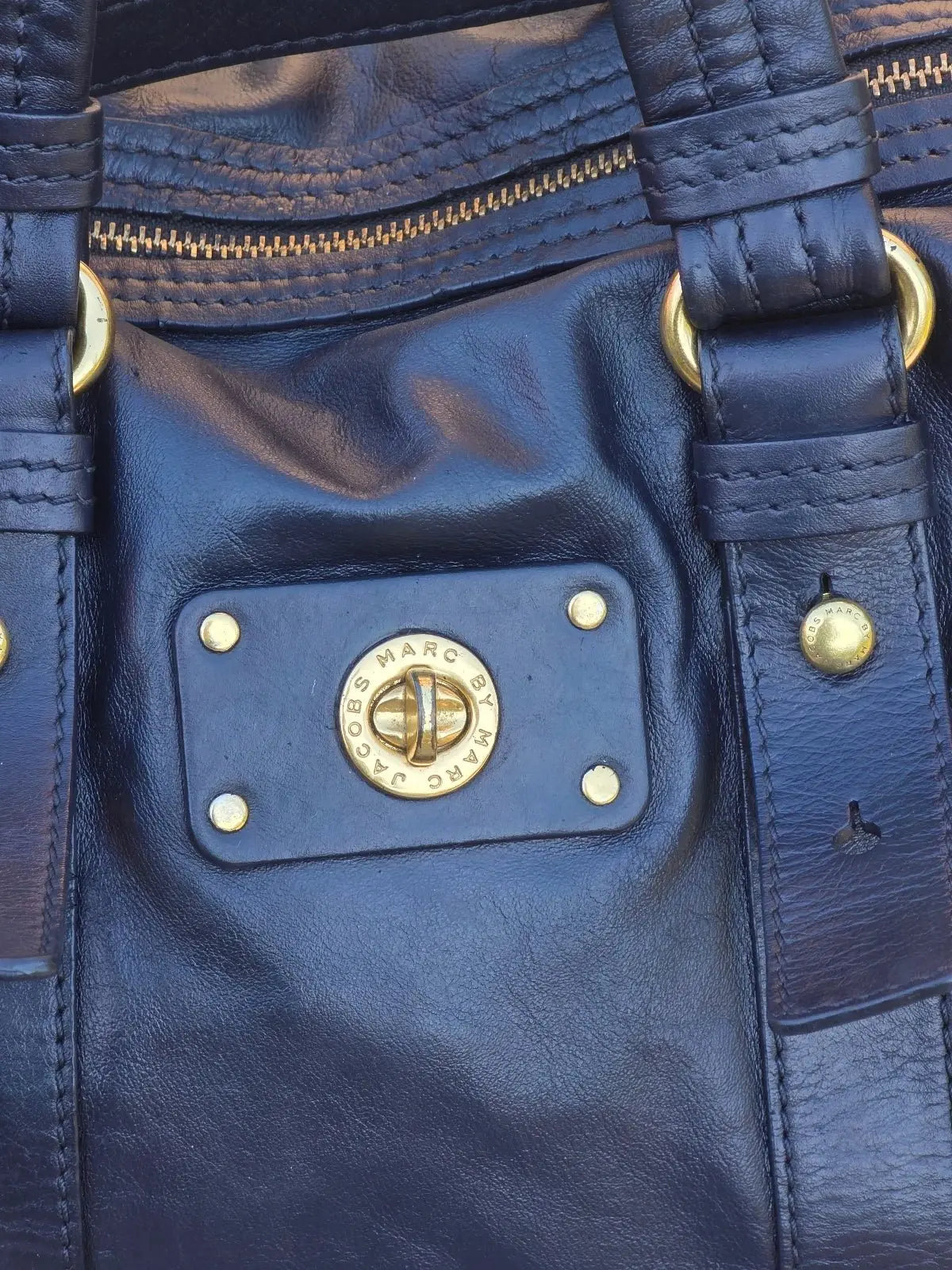 Torebka Marc Jacobs – Elegancja i ponadczasowy styl - karenlike.com